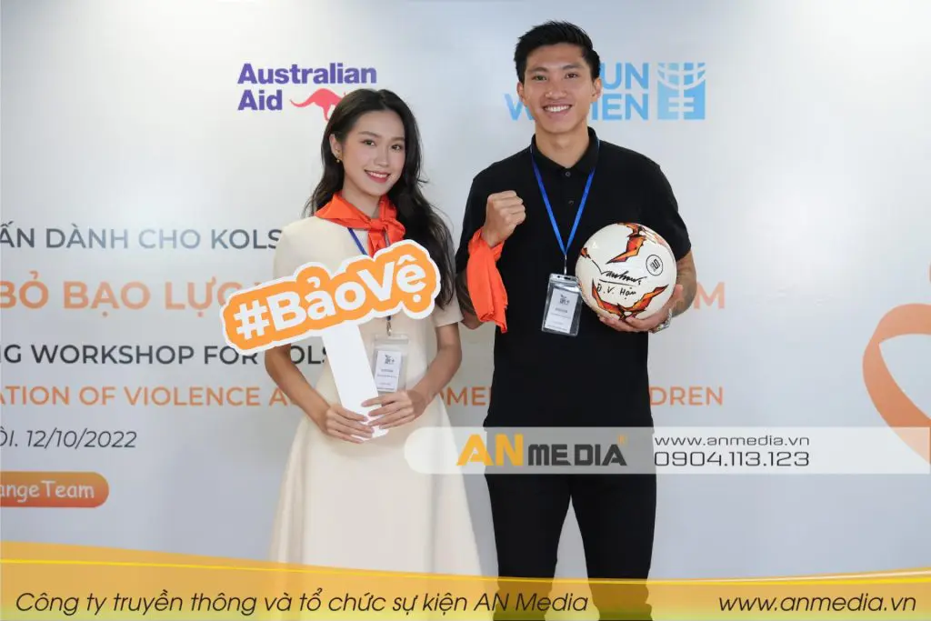 Tổ chức họp báo traning KOLs