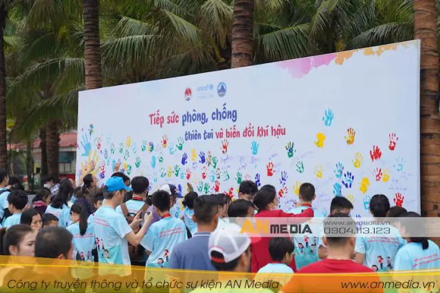 Backdrop được thiết kế với nhiều mục đích sử dụng khác nhau trong tổ chức giải chạy