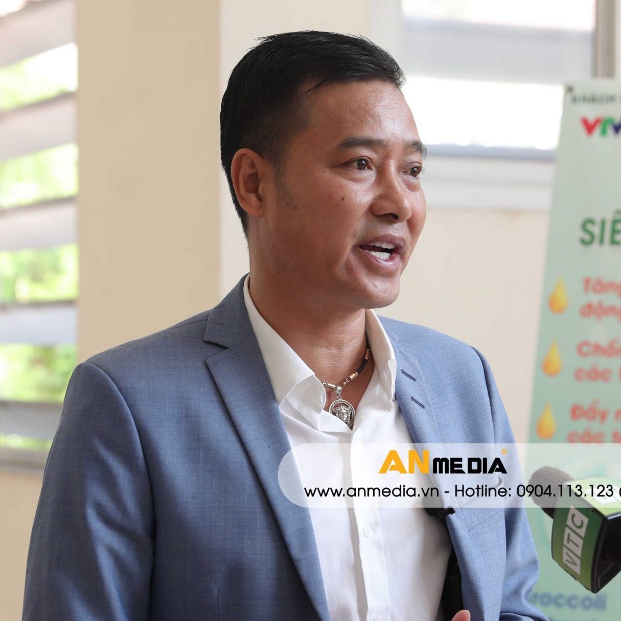 Danh thủ Hồng Sơn