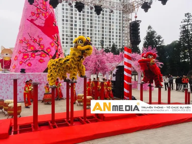 AN Media cho thuê múa lân khai trương tại Hà Nội với độ khó cao