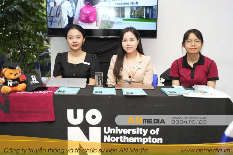 Chị Ngọc Nguyễn – Đại diện trường University of Northampton