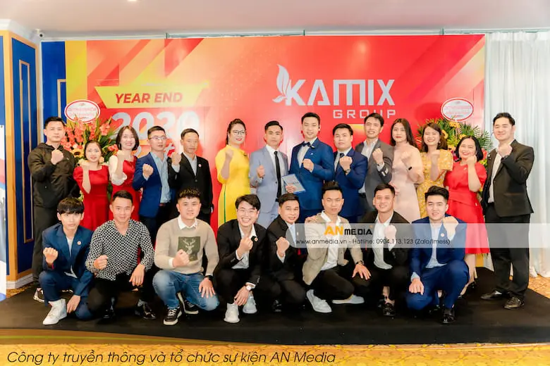 Tổ chức tiệc tất niên có thể quảng bá hình ảnh công ty tới gần hơn với công chúng