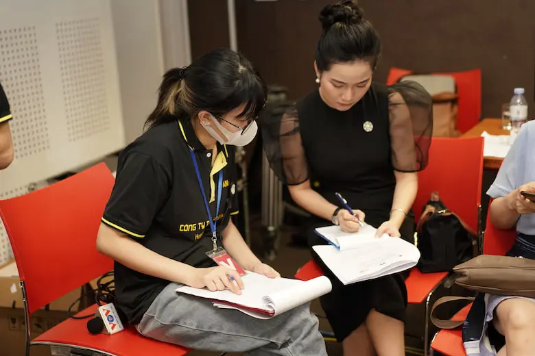 Khâu duyệt trong kịch bản ra mắt sản phẩm mới