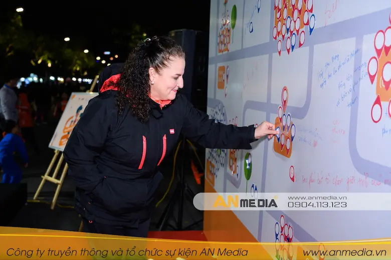 Bà Elisa Fernandez Saenz - Trưởng đại diện UN Women tại Việt Nam