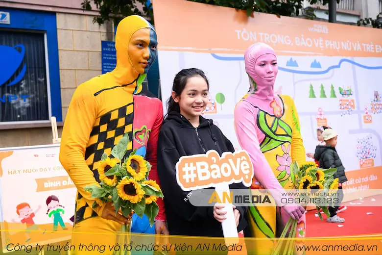 Bé Chu Diệp Anh tham gia cùng sự kiện