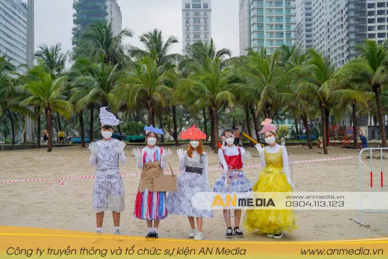 Nhiều thông điệp về một Việt Nam an toàn, sạch và xanh cho mọi trẻ em được gửi gắm xuyên suốt hành trình