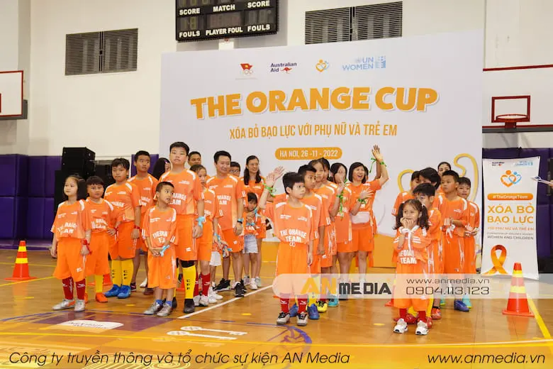 Các đội chơi đã sẵn sàng vào vị trí với tinh thần cao nhất