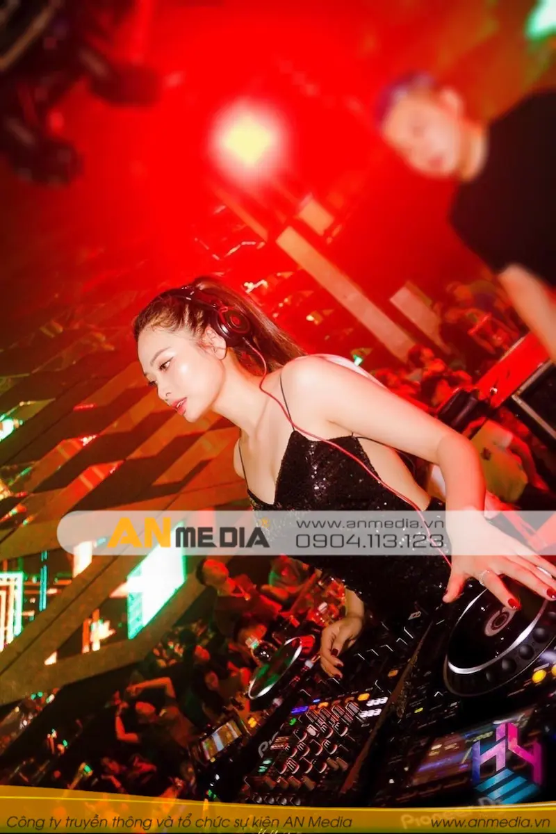 z4178031962037_09343576228391558104903812501a26-2