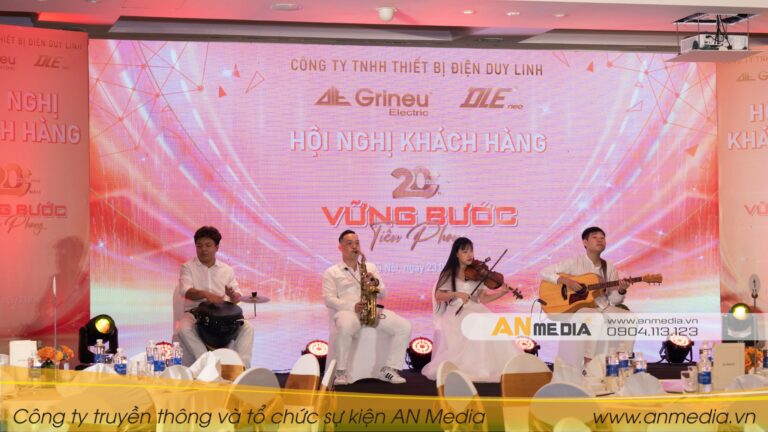 Lễ kỷ niệm 20 năm thành lập công ty Thiết bị điện Duy Linh