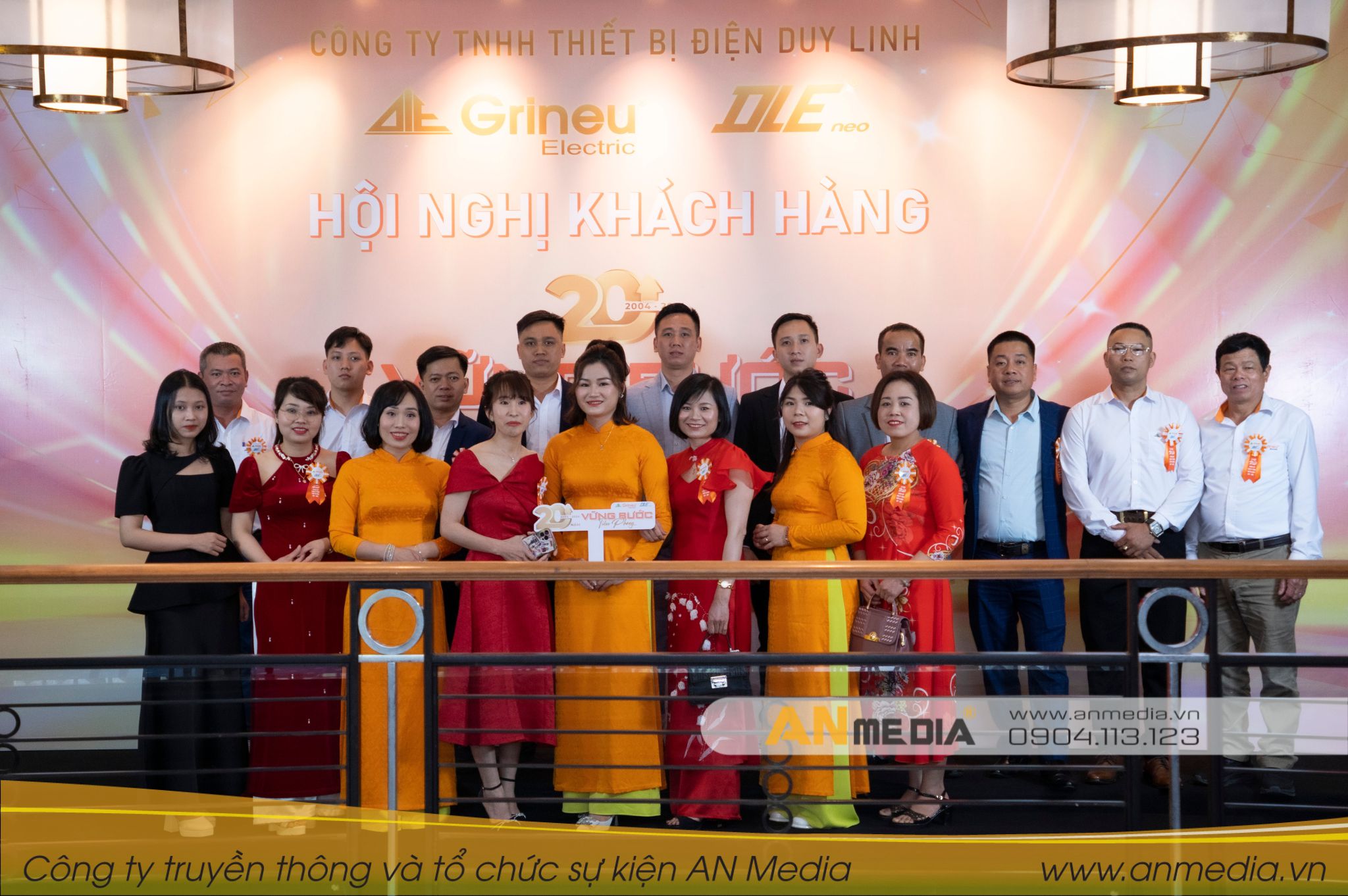 Thăng hoa cảm xúc cùng Lễ kỷ niệm 20 năm thành lập công ty TNHH thiết bị điện Duy Linh