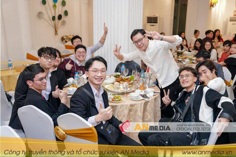 Ý nghĩa tổ chức tiệc Gala Dinner