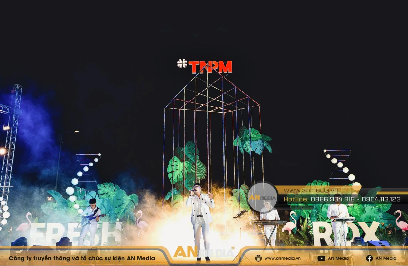 Hoàng Giang biểu diễn tại sự kiện TNPM