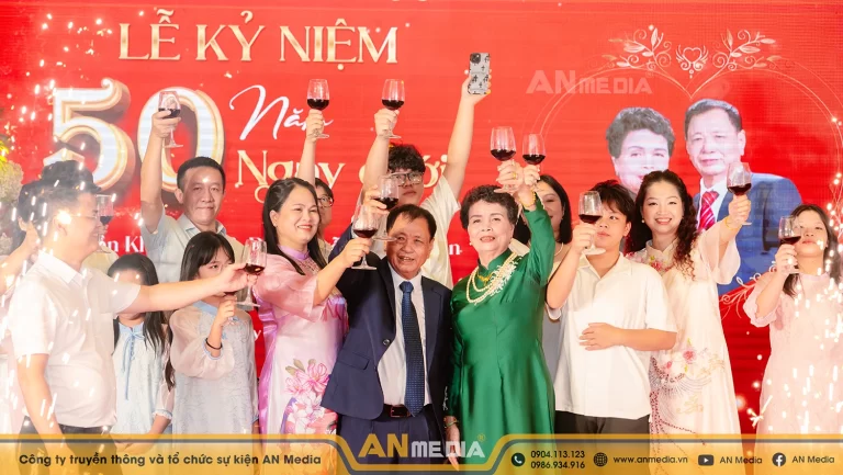 Lễ kỷ niệm 50 năm ngày cưới “Hành trình hạnh phúc” – Gia đình đoàn kết, yêu thương, sẻ chia