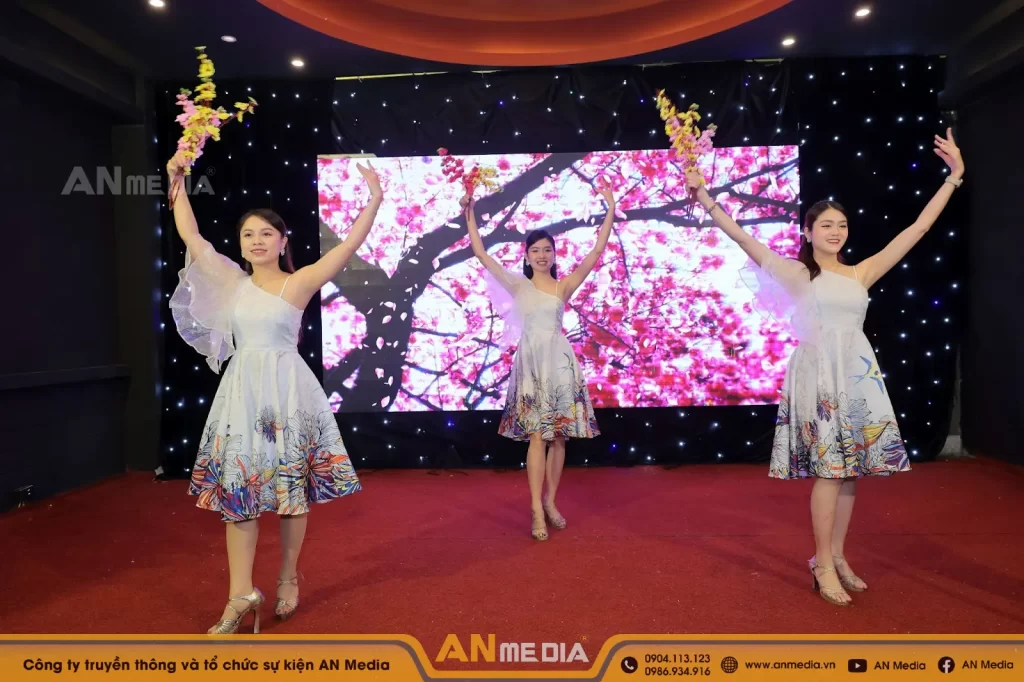 Vũ đoàn AN Media cùng những màn trình diễn đầy sôi động