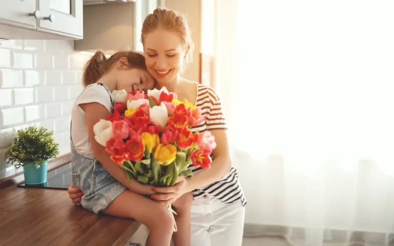 Bí quyết chọn hoa mừng 8/3 ấn tượng nhất “đốn tim” chị em phái đẹp!