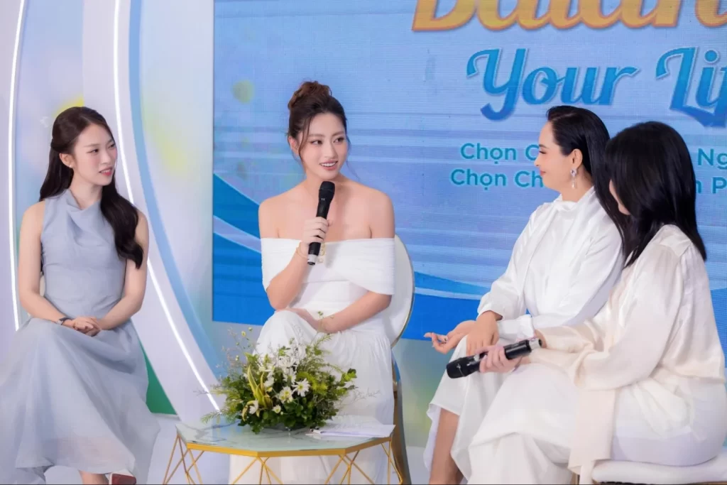 Talkshow bàn về chủ đề cân bằng cuộc sống cho người phụ nữ