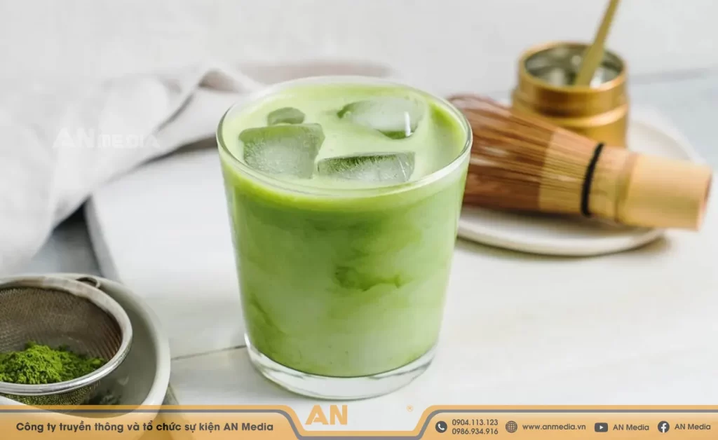 Trà matcha sữa đá mang hương vị đắng nhẹ đặc trưng nhưng rất dễ uống