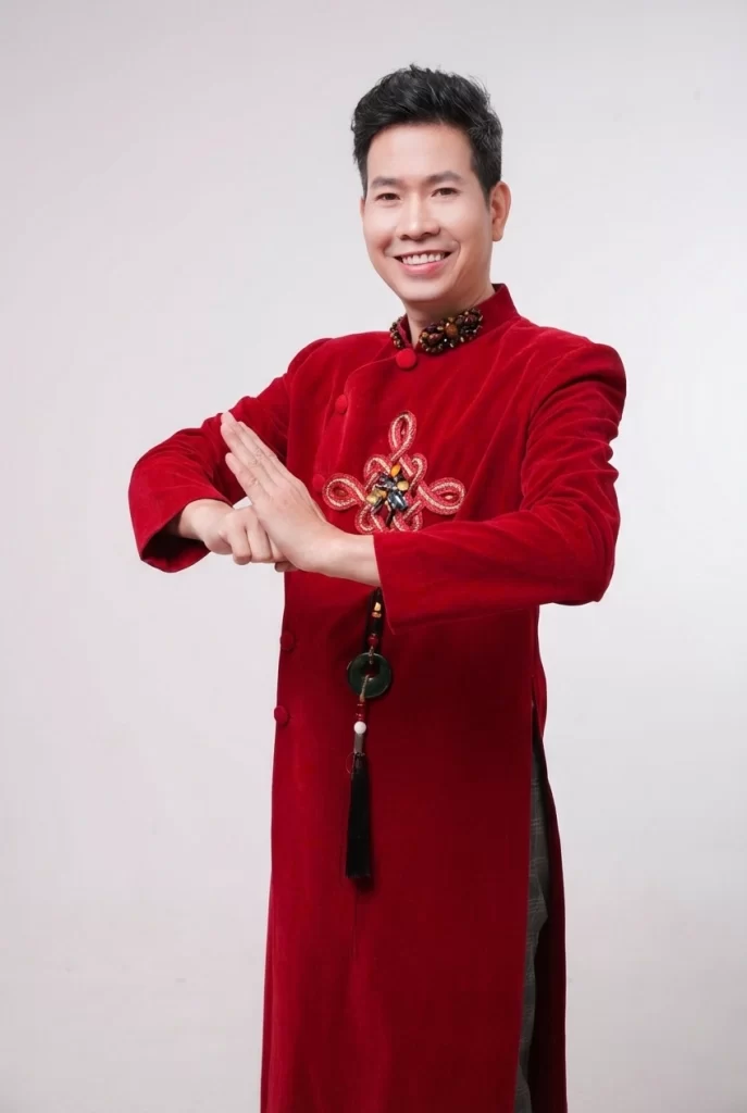 Ca Sĩ Linh Phạm đến từ An Media