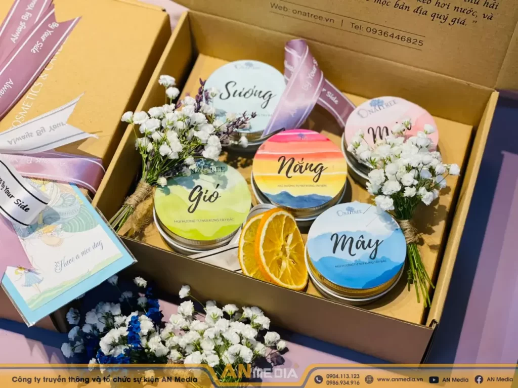 set-qua-chuc-mung-8-3