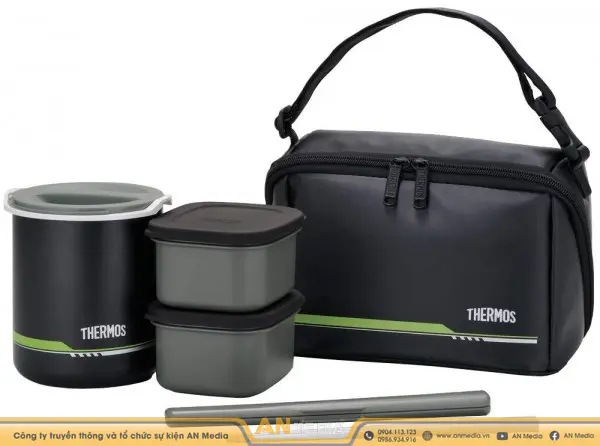 set-van-phong-chuc-mung-8-3