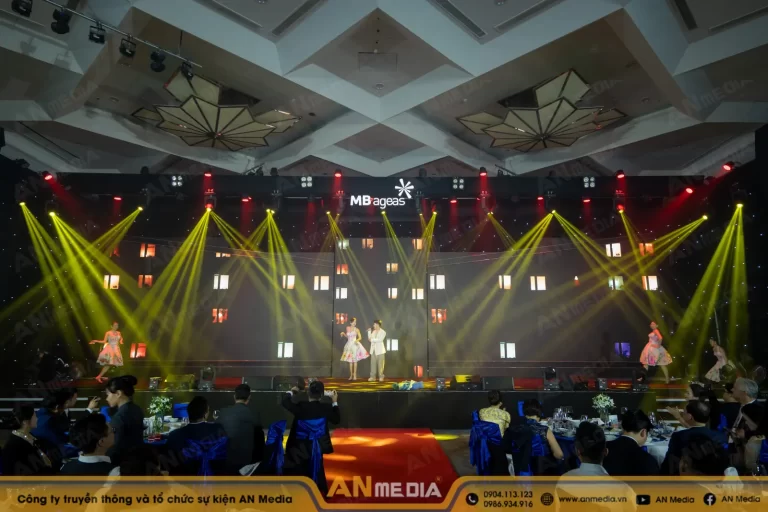 Đèn Chiếu Backdrop – Chi Tiết Nhỏ Quyết Định Ấn Tượng Lớn Của Một Sự Kiện 