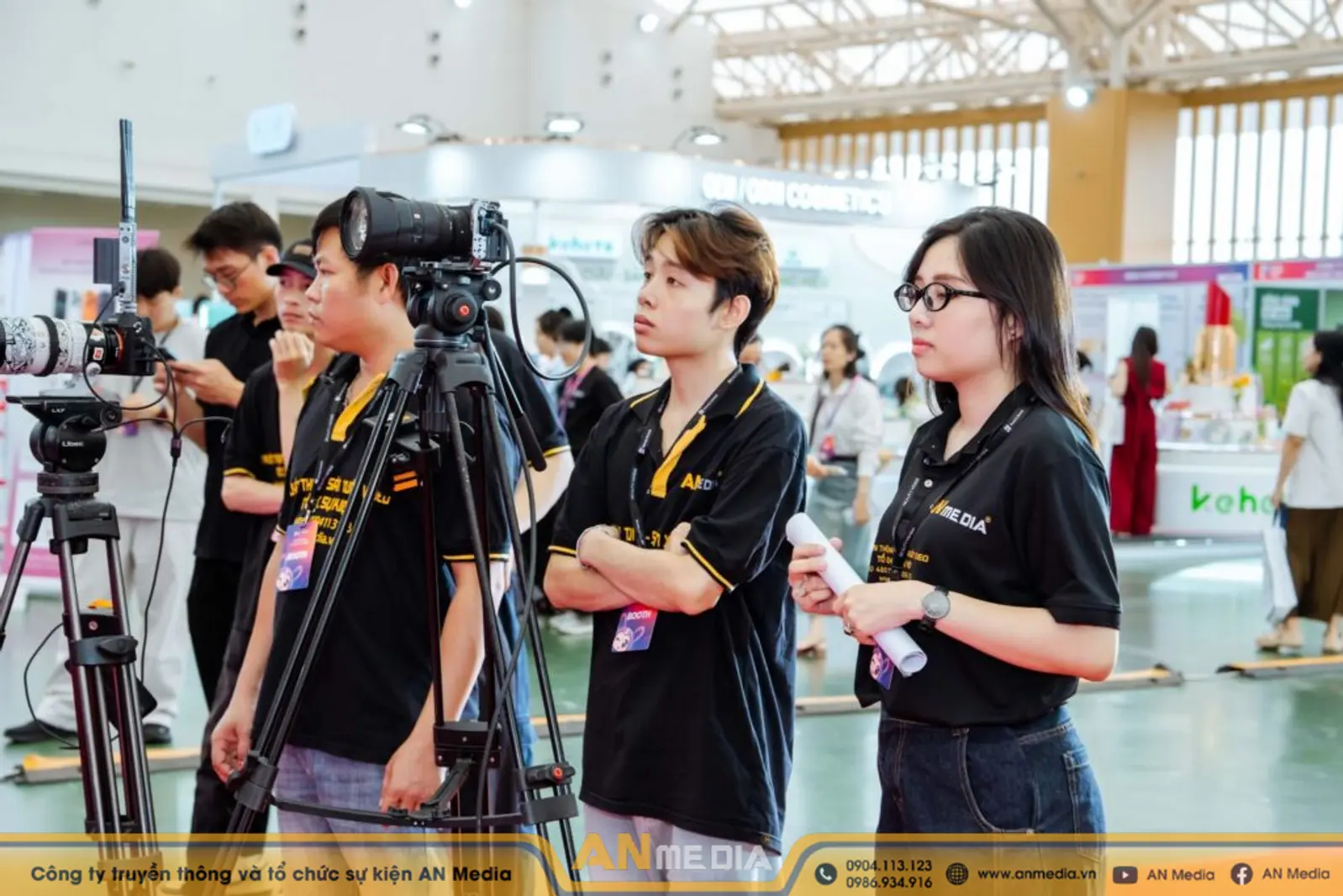 ekip dịch vụ livestream sự kiện Beauty Summit