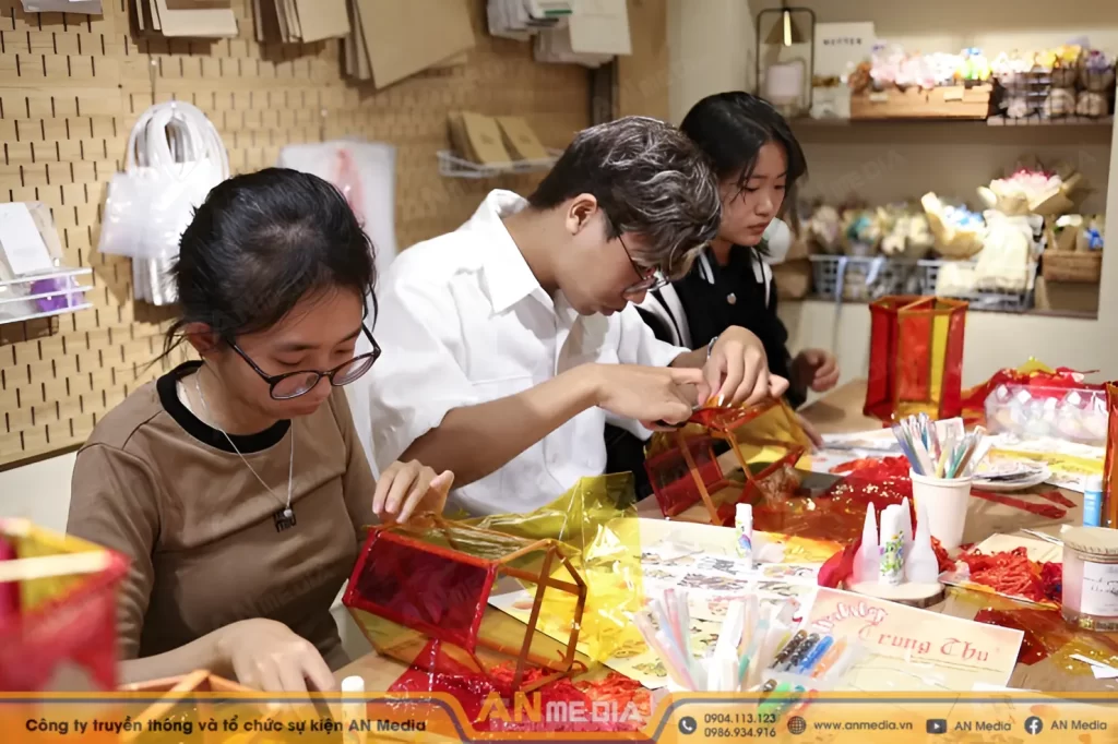 Workshop làm đèn lồng trung thu