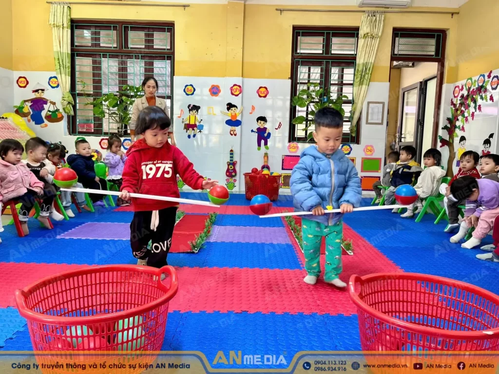 Gánh bóng tiếp sức