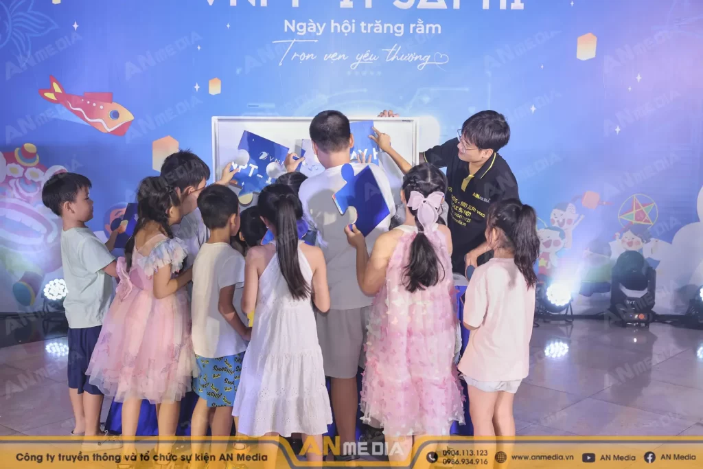Mini game vào đêm trăng rắm