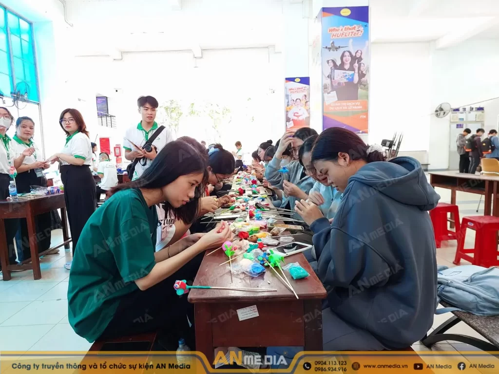 Workshop nặn tò he