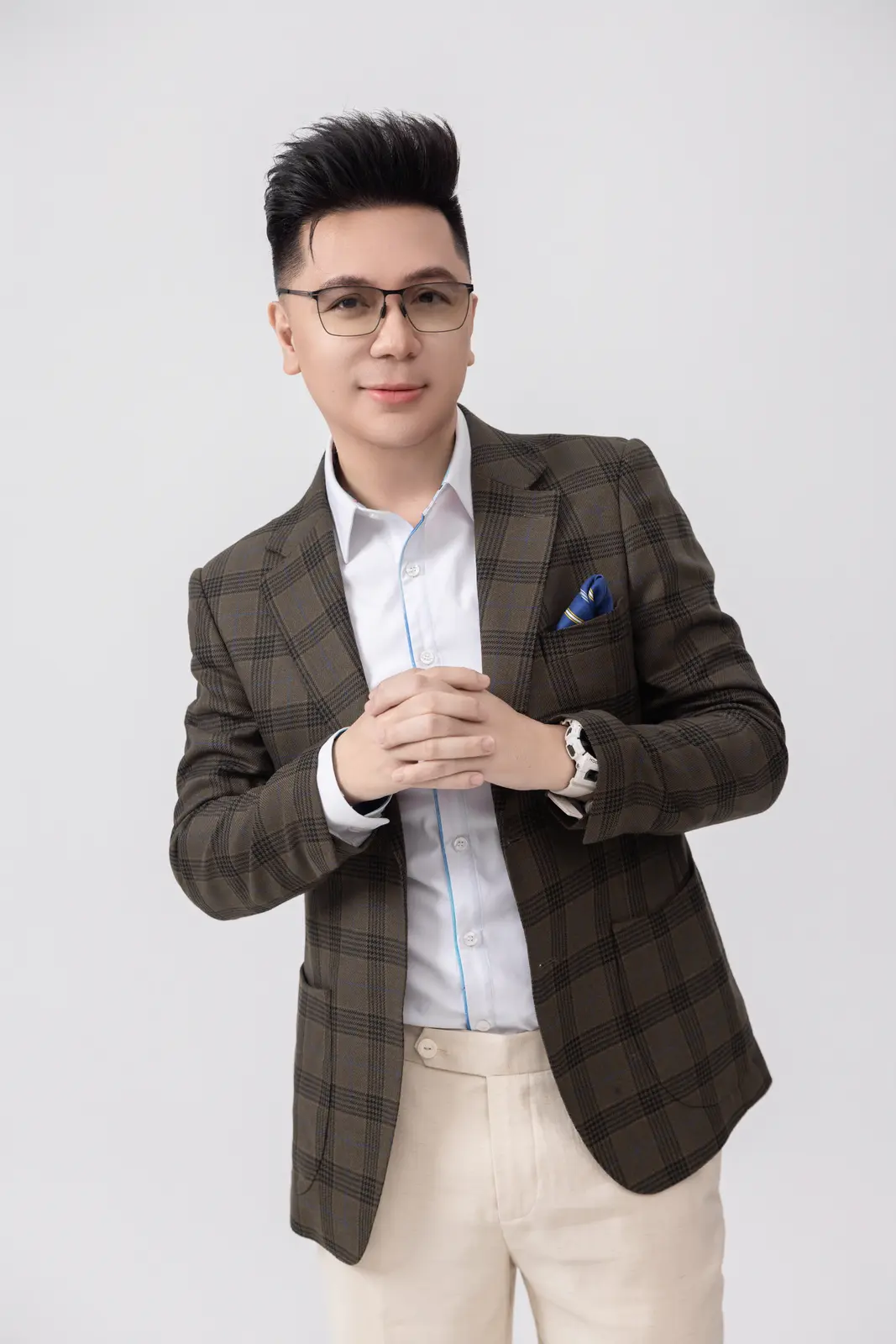 Ca sĩ Minh Vương - Nguyên Trưởng Nhóm M4U