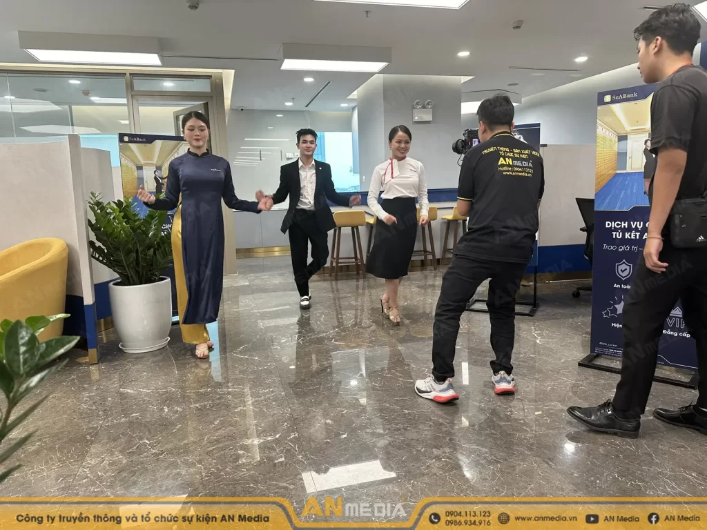 Sản xuất phim sitcom đa nền tảng