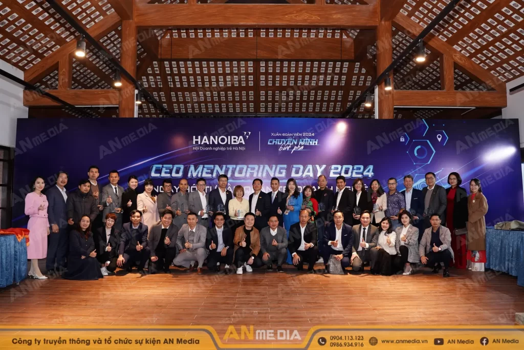 Đội ngũ chuyên gia sự kiện giao lưu hợp tác