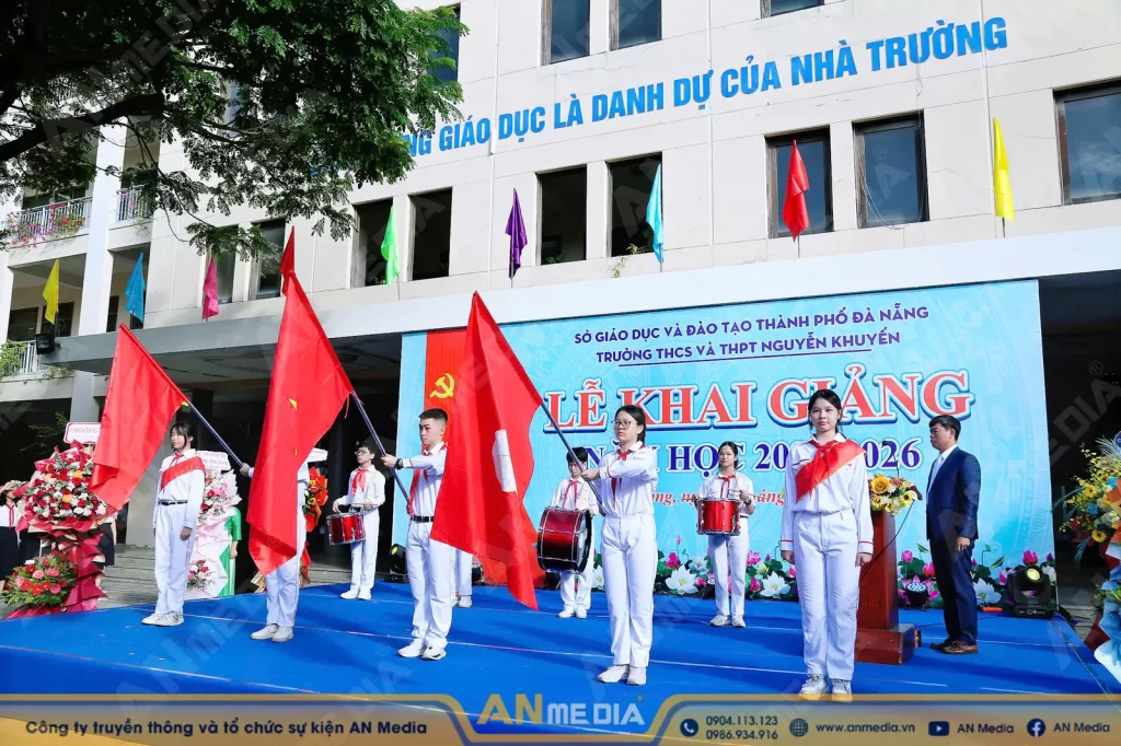 Văn nghệ khai giảng dành cho THCS/THPT