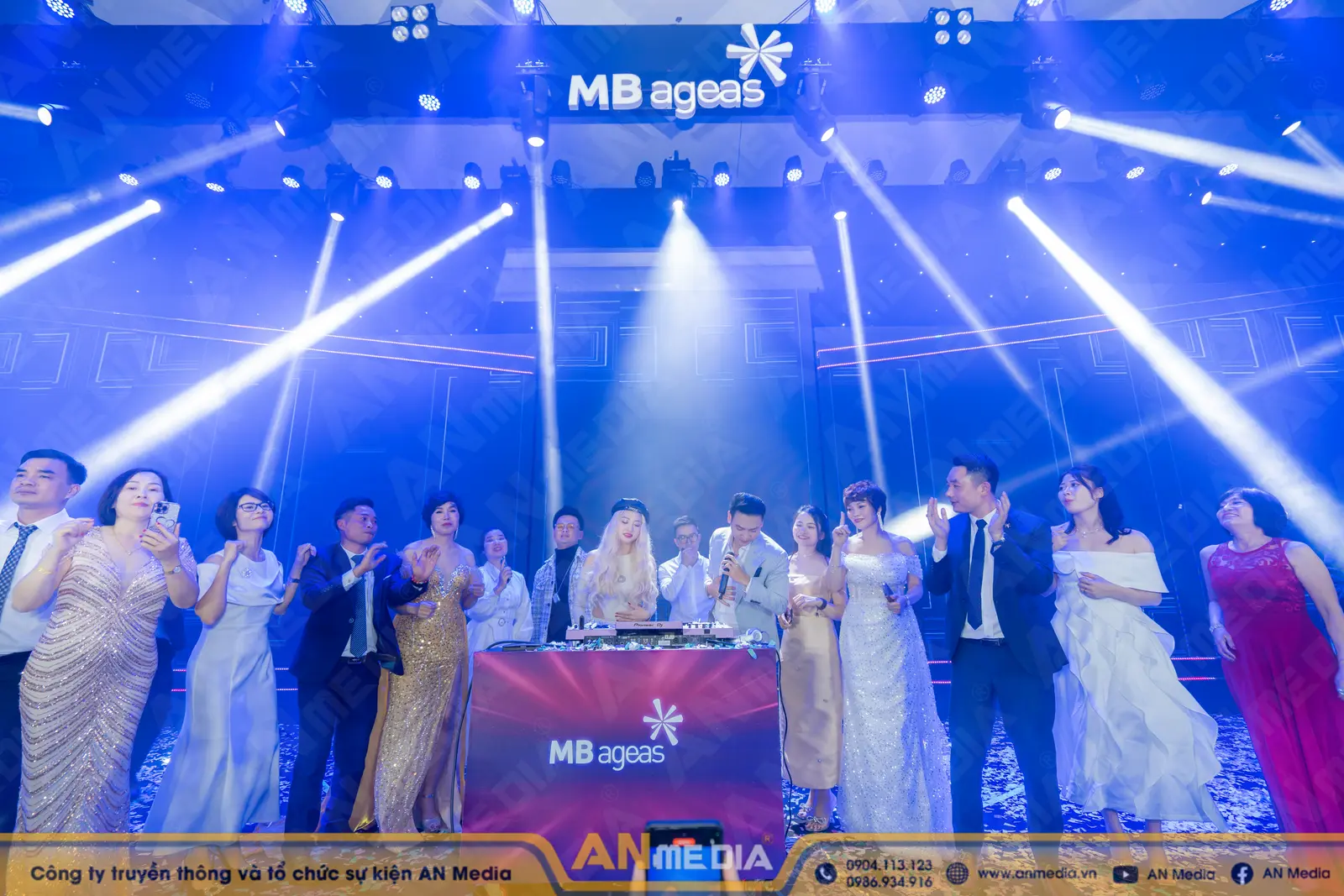 Thời lượng biểu diễn của DJ đám cưới