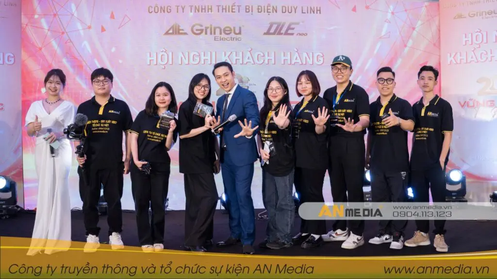 Đội ngũ AN Media sự kiện Đội ngũ AN Media sự kiện hội nghị khách hàng
