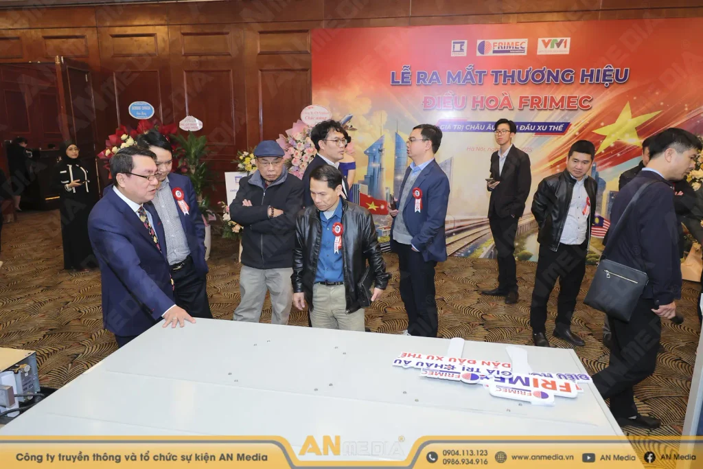 Thu thập phản hồi của khách hàng