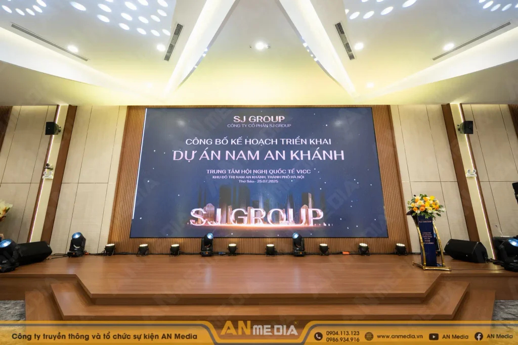 Thuê màn hình LED trong nhà có kèm âm thanh, ánh sáng không?