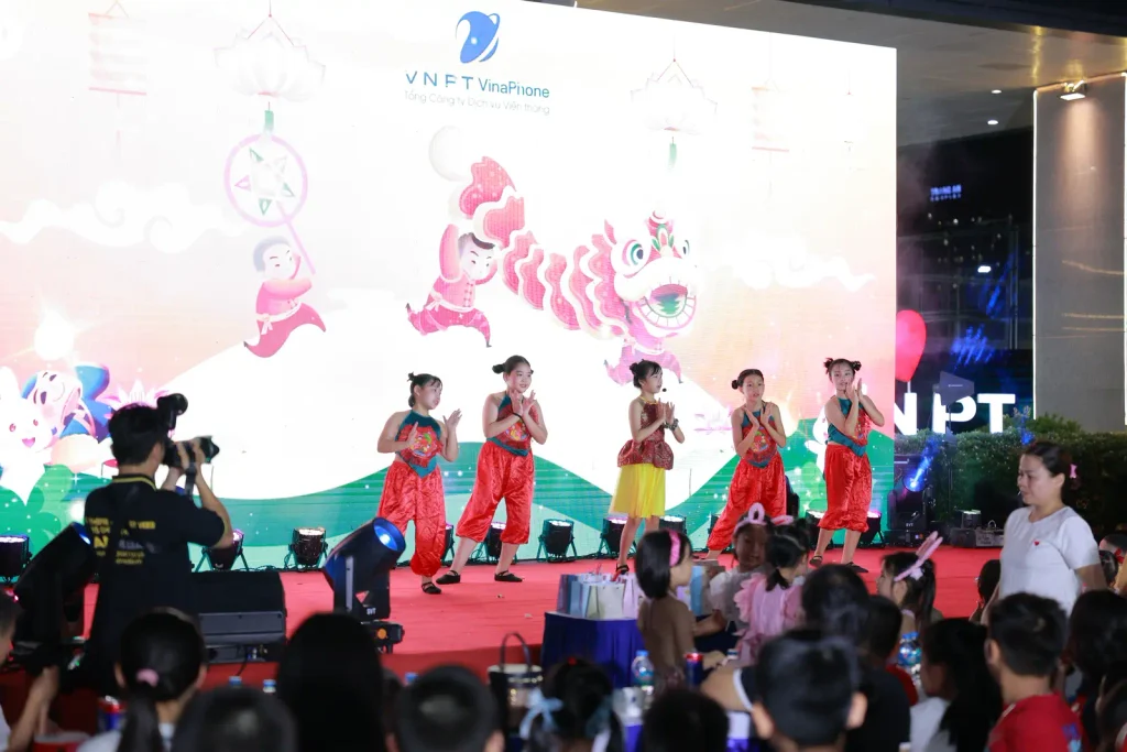 Thuê nhóm múa thiếu nhi cho ngày hội gia đình