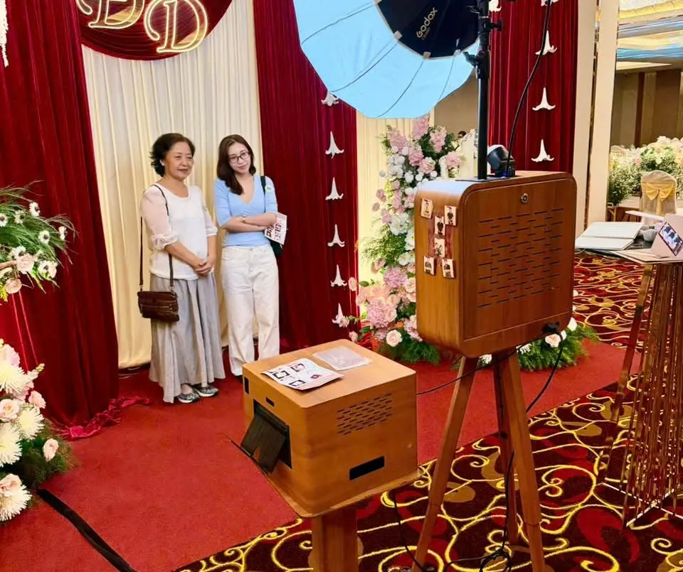 Thuê Photobooth 20/10 nửa ngày