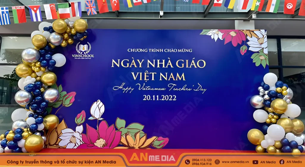 Backdrop 20/11 theo màu nhận diện của trường