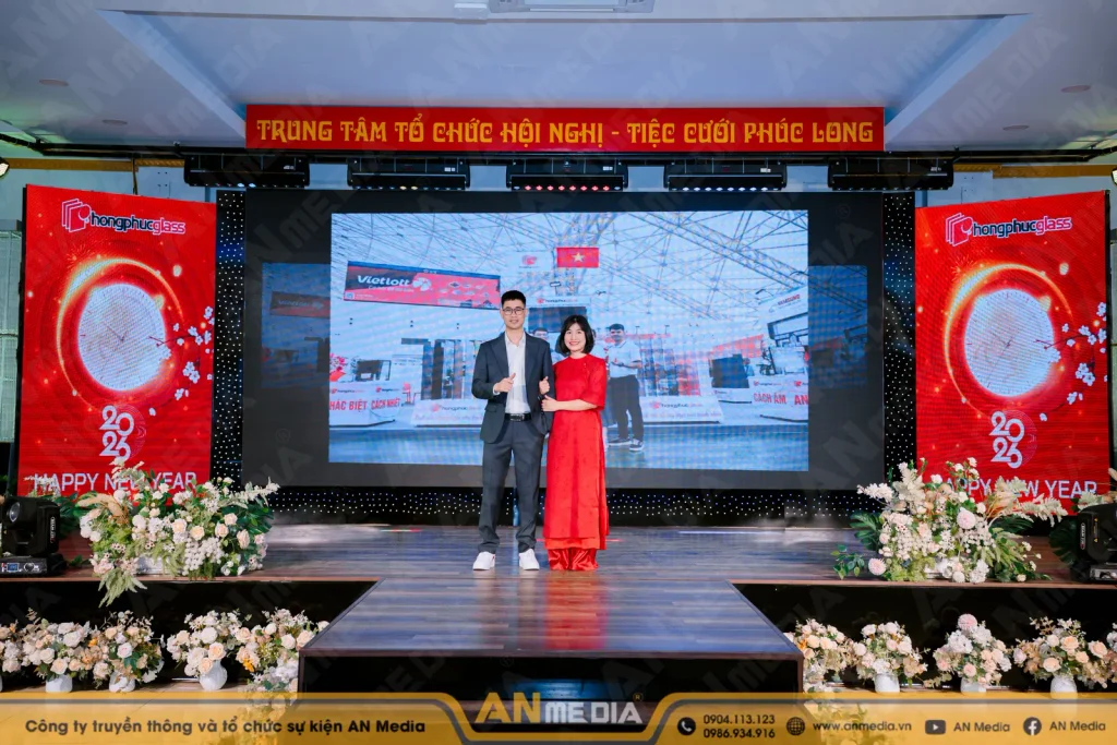Xây dựng câu chuyện trước khi vinh danh